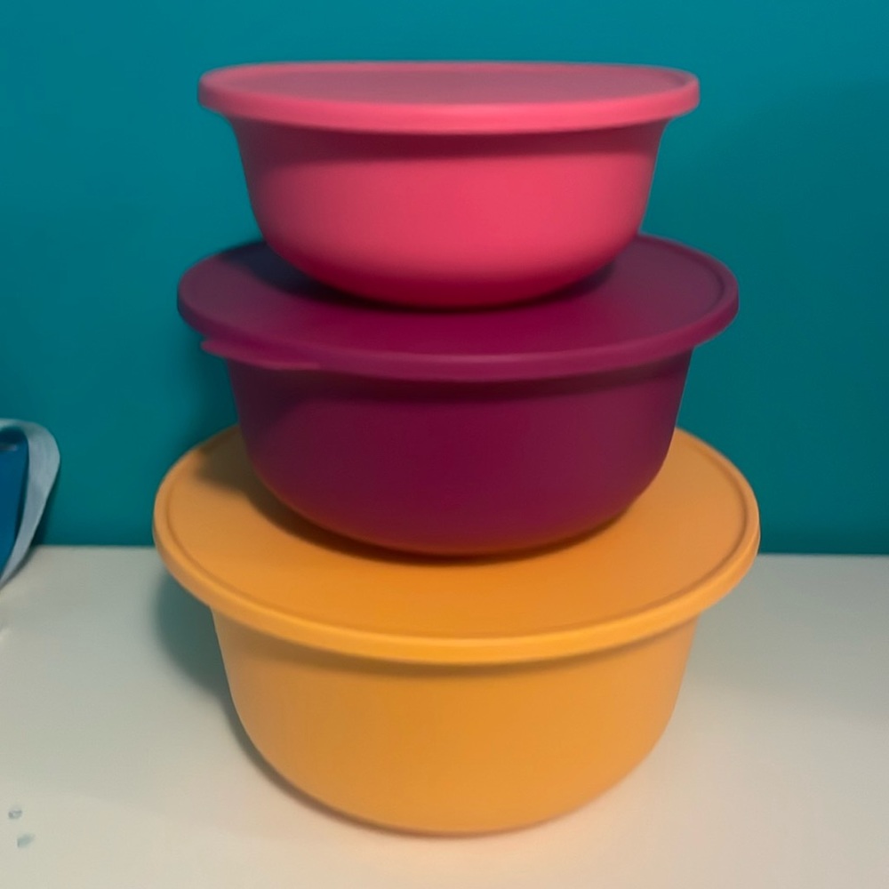 tupperware bowl set